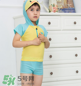 兒童泳衣連體好還是分體好？?jī)和疽履膫€(gè)款式好？