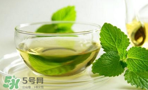 吃什么對(duì)眼睛好？吃什么對(duì)眼睛不好