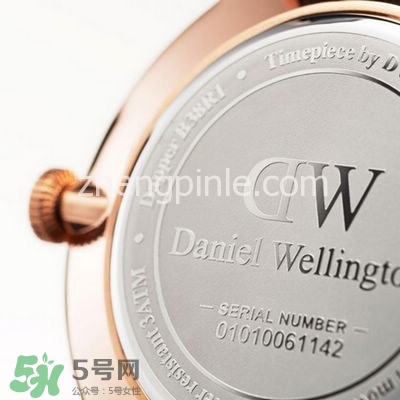 dw丹尼爾惠靈頓手表怎么調(diào)時(shí)間？dw手表怎么沒(méi)有日期