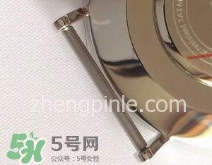dw丹尼爾惠靈頓手表怎么調(diào)時(shí)間？dw手表怎么沒(méi)有日期