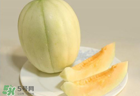 甜瓜能和酸奶一起吃嗎？吃完甜瓜可以喝酸奶嗎？