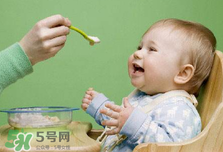 寶寶吃米粉會上火嗎？寶寶吃米粉會出現(xiàn)上火嗎？
