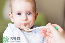 寶寶吃米粉會便秘嗎？寶寶吃米粉會導(dǎo)致便秘嗎？