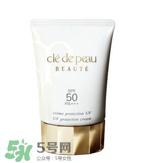 先涂防曬霜還是妝前乳？防曬霜和妝前乳使用順序