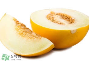 甜瓜和海鮮能一起吃嗎？吃海鮮能吃香瓜嗎？