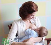 生孩子后為什么遲遲不來例假？生完孩子后多久來大姨媽？