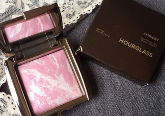 hourglass腮紅怎么用?hourglass腮紅使用方法