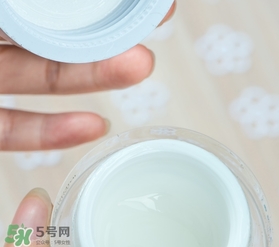 dr.wu達爾夫玻尿酸面霜怎么樣？dr.wu玻尿酸面霜怎么用？