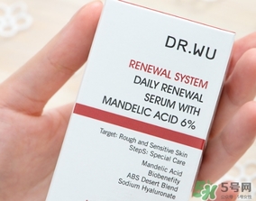 dr.wu杏仁酸18和6哪個(gè)好？dr.wu達(dá)爾夫杏仁酸18和6區(qū)別