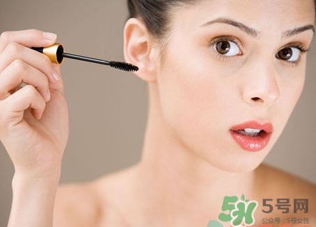 孕婦能抹護膚品嗎？孕婦能化妝嗎？