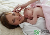 夏天做月子穿什么鞋？夏天做月子如何選擇鞋子？