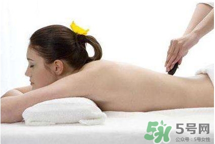 刮痧拔罐可以同時(shí)做嗎？刮痧拔罐能一起做嗎