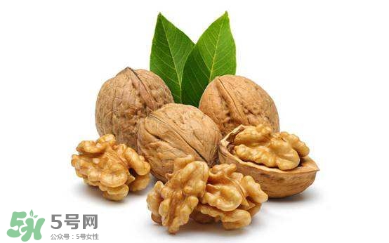 核桃仁怎么保存？核桃仁生吃好還是熟吃好？