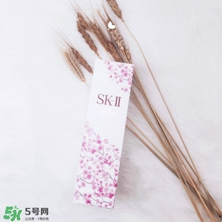 sk2櫻花版和普通版的區(qū)別 skii櫻花神仙水和普通版哪個貴？