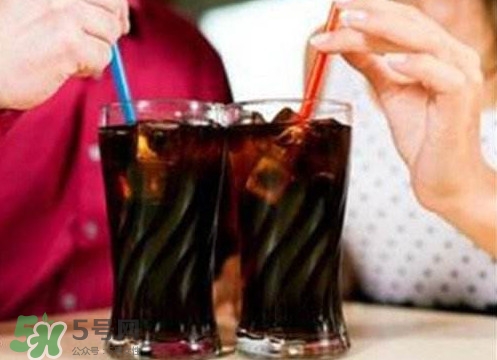 有哪些飲料屬于碳酸飲料？碳酸飲料有哪些品牌