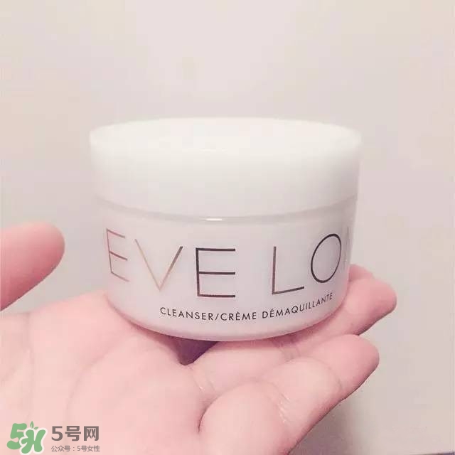 網(wǎng)紅推薦的護膚品靠譜嗎？跟風買網(wǎng)紅護膚品卻沒效果