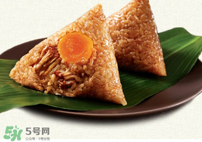 蛋黃肉粽怎么做好吃？蛋黃肉粽的家常做法