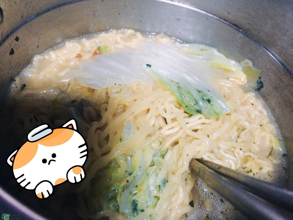 康師傅白胡椒肉骨面好吃嗎？康師傅白胡椒方便面味道怎樣