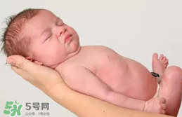 寶寶臍帶消毒是用碘伏還是用酒精？寶寶臍帶用什么消毒好？