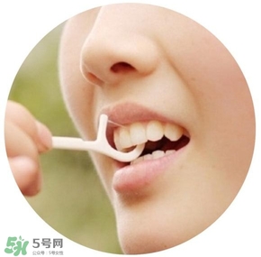 牙齒黃用什么洗能白 用什么洗牙齒會(huì)變白