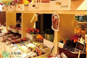良品鋪?zhàn)訛槭裁茨敲促F？良品鋪?zhàn)訛槭裁催@么貴