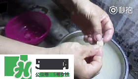 肉松餅是棉花做的？肉松餅里面是棉花
