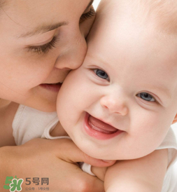 洗鼻器對(duì)寶寶有害嗎？ 寶寶洗鼻器的危害