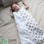 嬰兒睡袋分腿的好還是不分腿的好？嬰兒睡袋分腿的區(qū)別