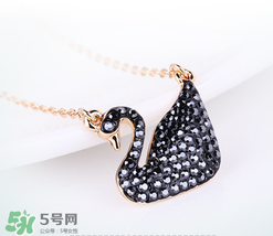 施華洛世奇黑天鵝項(xiàng)鏈多少錢？施華洛世奇黑天鵝項(xiàng)鏈專柜價(jià)格