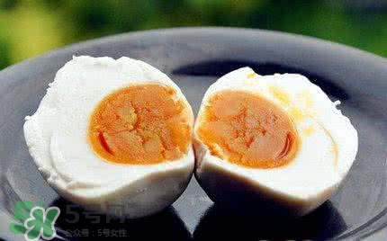 咸鴨蛋為什么會(huì)臭？咸鴨蛋為什么會(huì)苦