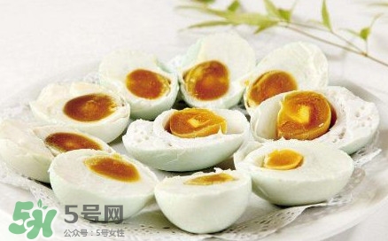 咸鴨蛋為什么要用酒？咸鴨蛋為什么不能多吃