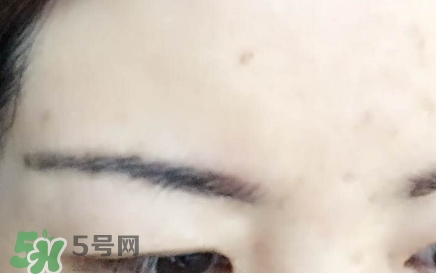 眉膠和眉粉哪個好用？眉膠和沒分的區(qū)別