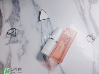 espie rouge唇膏多少錢？ES蘆薈維他命E潤唇膏價格