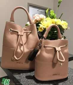 furla水桶包有幾種尺寸？芙拉水桶包尺寸多大？