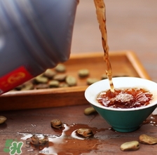 雄黃酒可以驅(qū)蛇嗎？雄黃酒驅(qū)蛇效果好嗎？