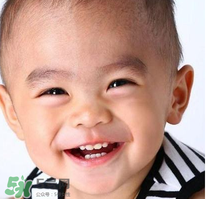 兒童換牙還沒掉就長牙正常嗎？兒童換牙先長牙是為什么？
