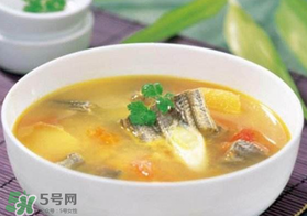 黃鱔和西紅柿可以一起吃嗎？黃鱔能和西紅柿同吃嗎？