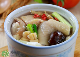鴨肉能和香菇一起燉嗎？香菇燉鴨肉有毒嗎？