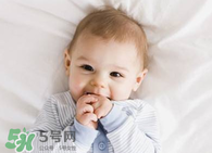 嬰兒吃藥可以混在奶粉里面吃嗎？嬰兒吃藥怎么吃？