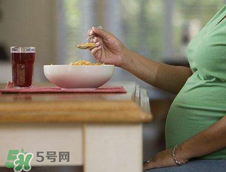 綠豆湯孕婦可以喝嗎？孕婦可以吃冰綠豆湯嗎？