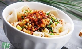 油潑面都放什么調(diào)料比較香？油潑面正宗的配料有哪些
