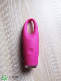 foreo眼部按摩儀好用嗎？foreo iris眼部按摩儀副作用