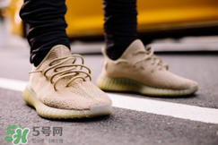 adidas yeezy 350 boost v2 dark green椰子350大地綠多少錢(qián)？