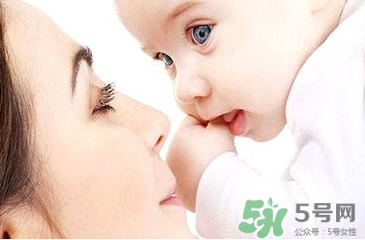 寶寶母乳喂養(yǎng)多久最好？母乳要喂多長時(shí)間最好