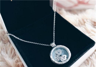 pandora項鏈掉色嗎？潘多拉項鏈會不會掉色？