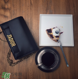 jadior是什么品牌？jadior和dior有什么區(qū)別？