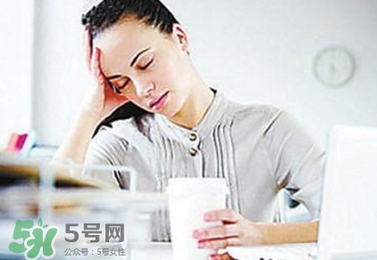 吹空調(diào)為什么會口渴？吹空調(diào)為什么會咳嗽