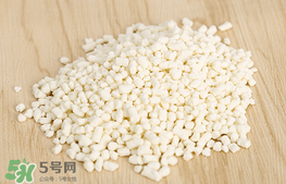 美林菊花晶可以和奶粉一起喝嗎？美林菊花晶可以加在奶里嗎？