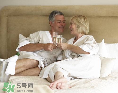 絕經(jīng)后還有性需求嗎？絕經(jīng)后性生活會(huì)懷孕嗎？
