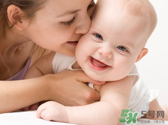 早產(chǎn)兒奶粉有必要嗎？早產(chǎn)兒可以吃普通奶粉嗎？